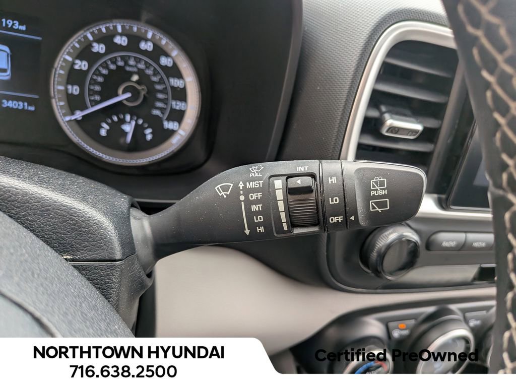 Certified 2022 Hyundai Venue SEL w/ Cargo Package image 26