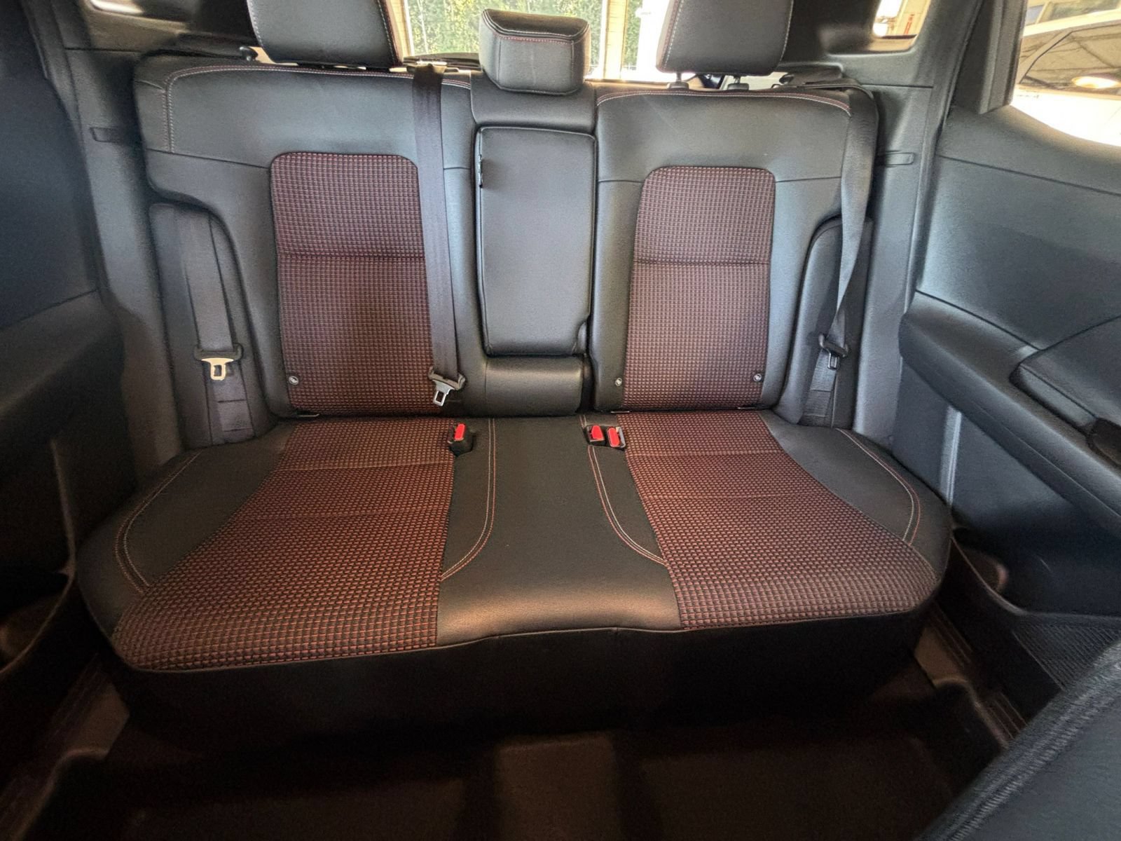Used 2026 Nissan Kicks SR FWD image 37