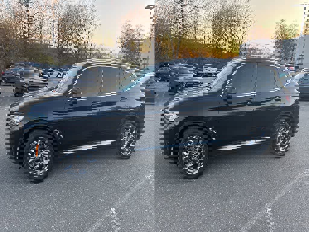 Used 2024 BMW X3 xDrive30i w/ Convenience Package w/ZPA image 3