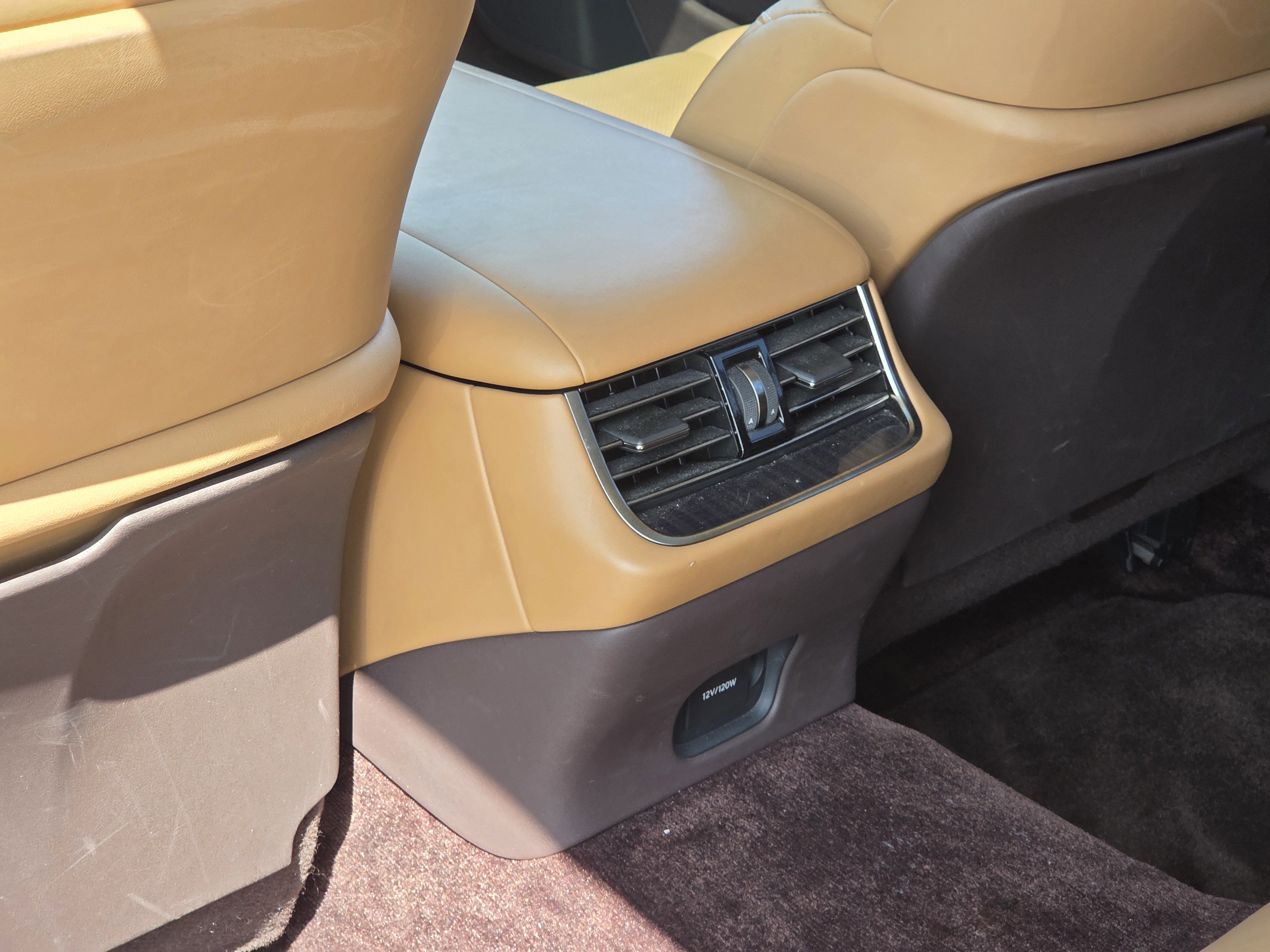 Used 2018 Lexus LS 500 w/ Accessory Package (Z2) image 24