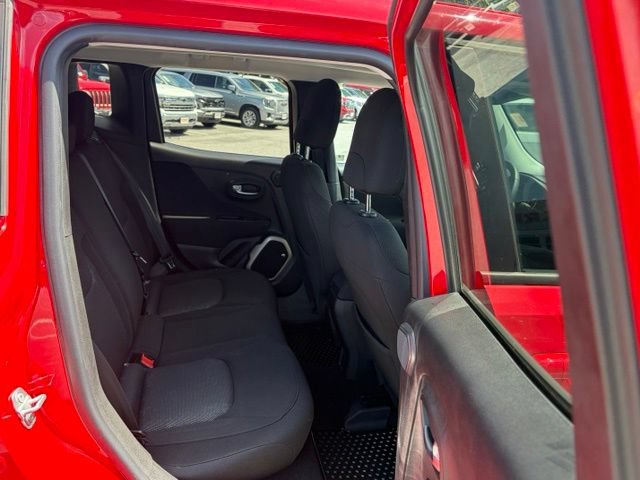 Used 2017 Jeep Renegade Latitude AWD/4WD image 27