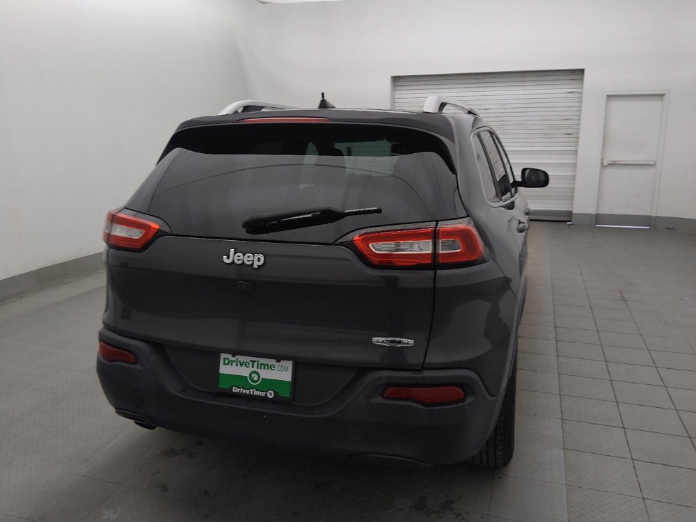 Used 2017 Jeep Cherokee Latitude image 7