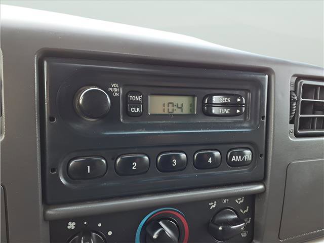 Used 1999 Ford F550 2WD Regular Cab Super Duty image 17