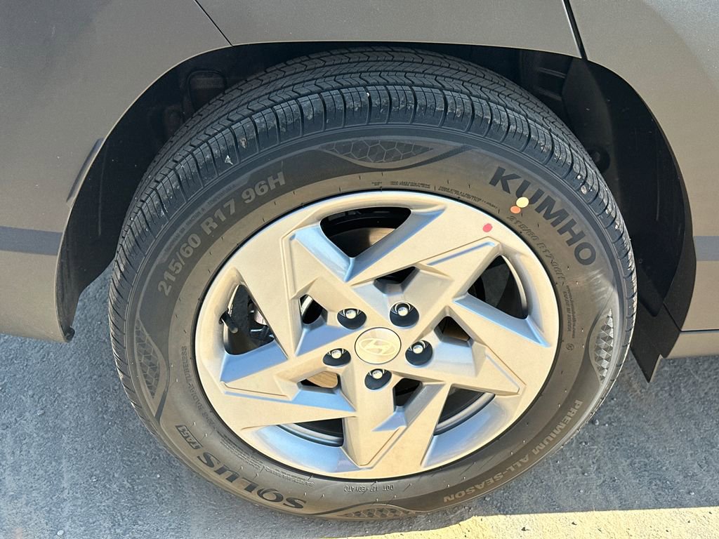 New 2026 Hyundai Kona SE image 17