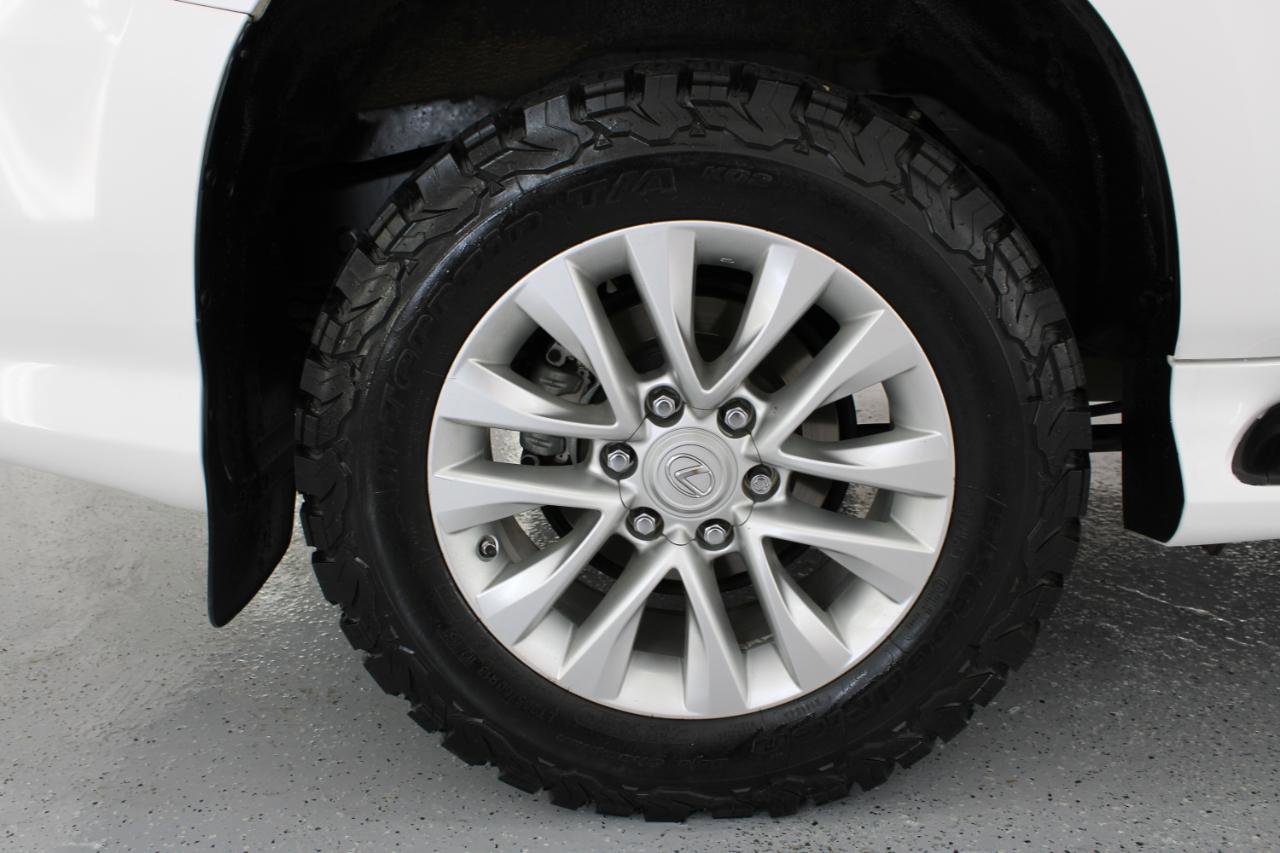 Used 2017 Lexus GX 460 Premium w/ Premium Package image 84