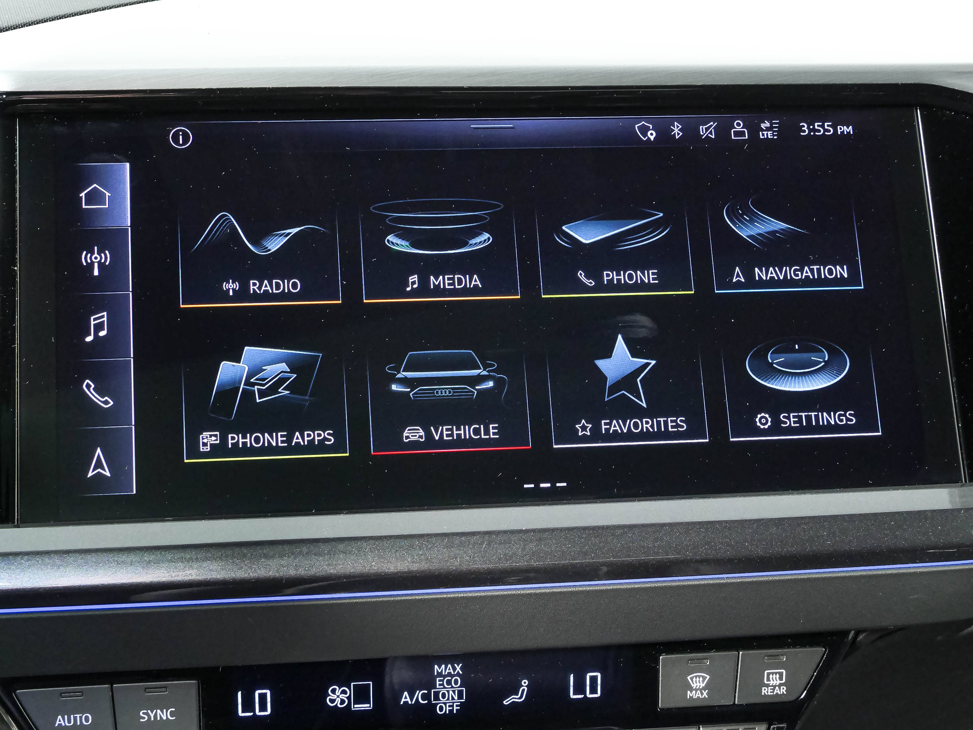 Used 2023 Audi Q4 e-tron Premium Plus w/ Premium Plus AWD/4WD image 13