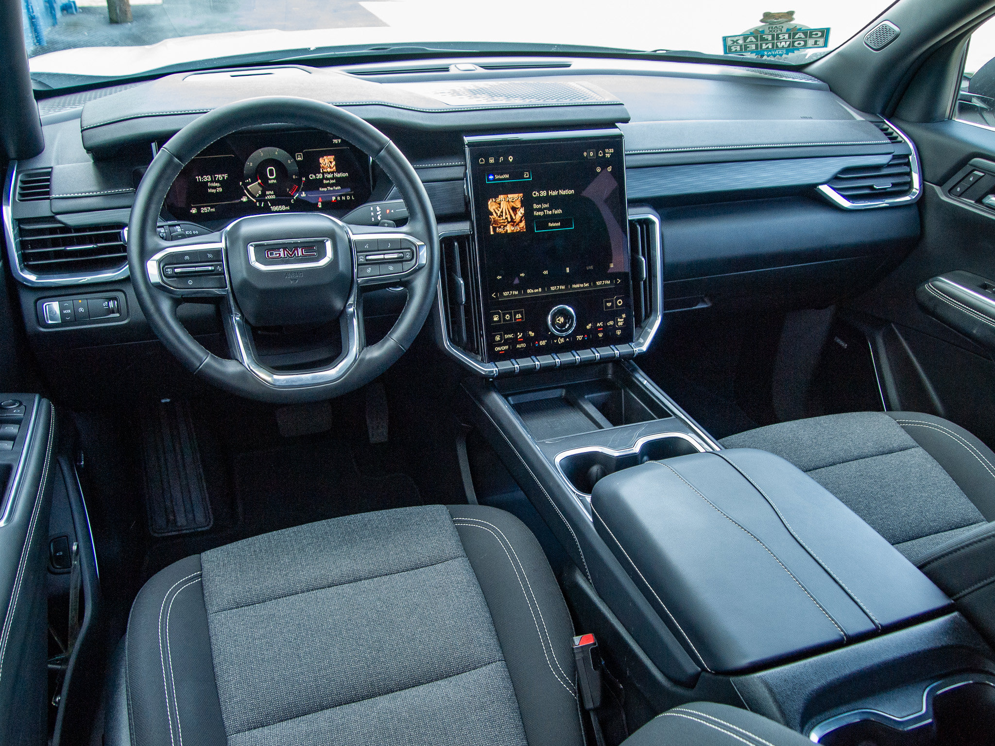 Used 2025 GMC Acadia Elevation FWD image 26