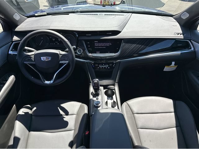 New 2025 Cadillac XT6 Premium Luxury w/ Technology Package AWD/4WD image 14
