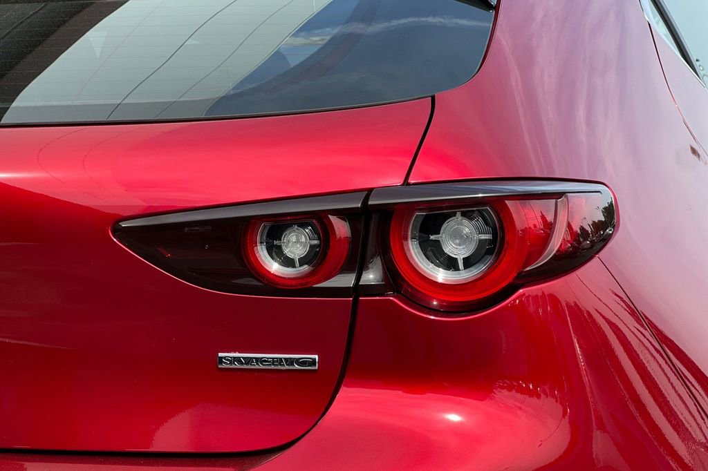 Certified 2023 MAZDA MAZDA3 s FWD image 31