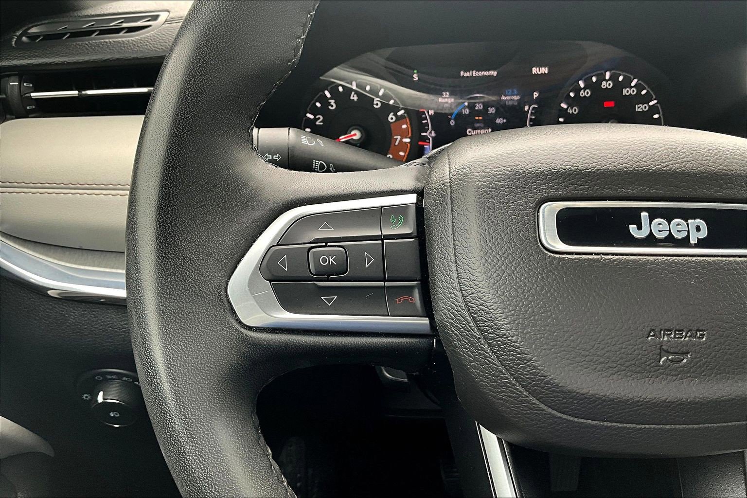 Used 2023 Jeep Compass Limited AWD/4WD image 19