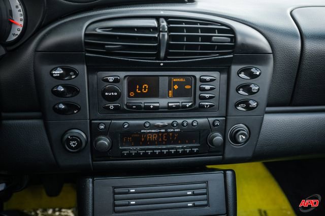 Used 2000 Porsche 911 Carrera 4 image 14