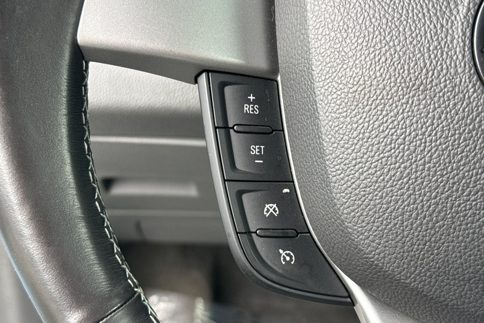 Used 2014 Chevrolet Spark LT FWD image 36