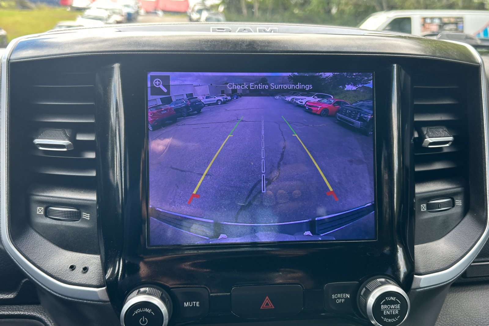 Used 2019 RAM 1500 Big Horn AWD/4WD image 18