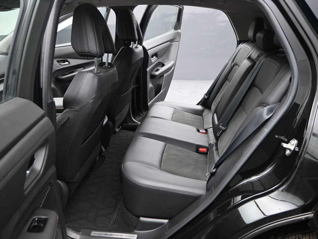 Certified 2023 Nissan Ariya AWD image 18