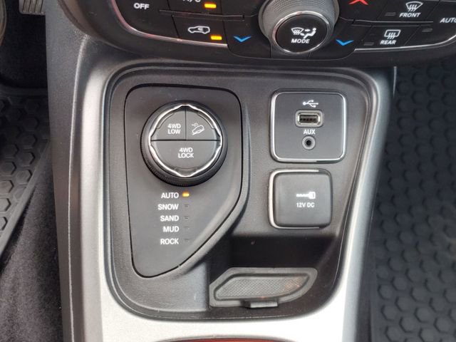 Used 2018 Jeep Compass Trailhawk w/ Navigation Group AWD/4WD image 53