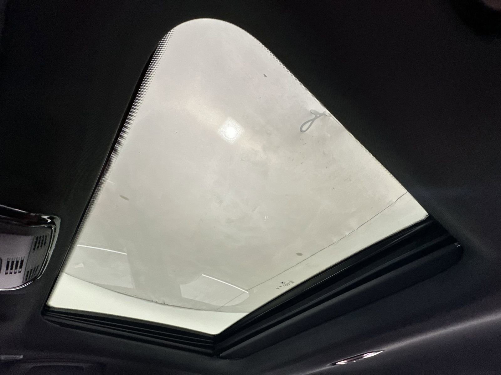 Used 2025 BMW 330i Sedan w/ Premium Package image 22