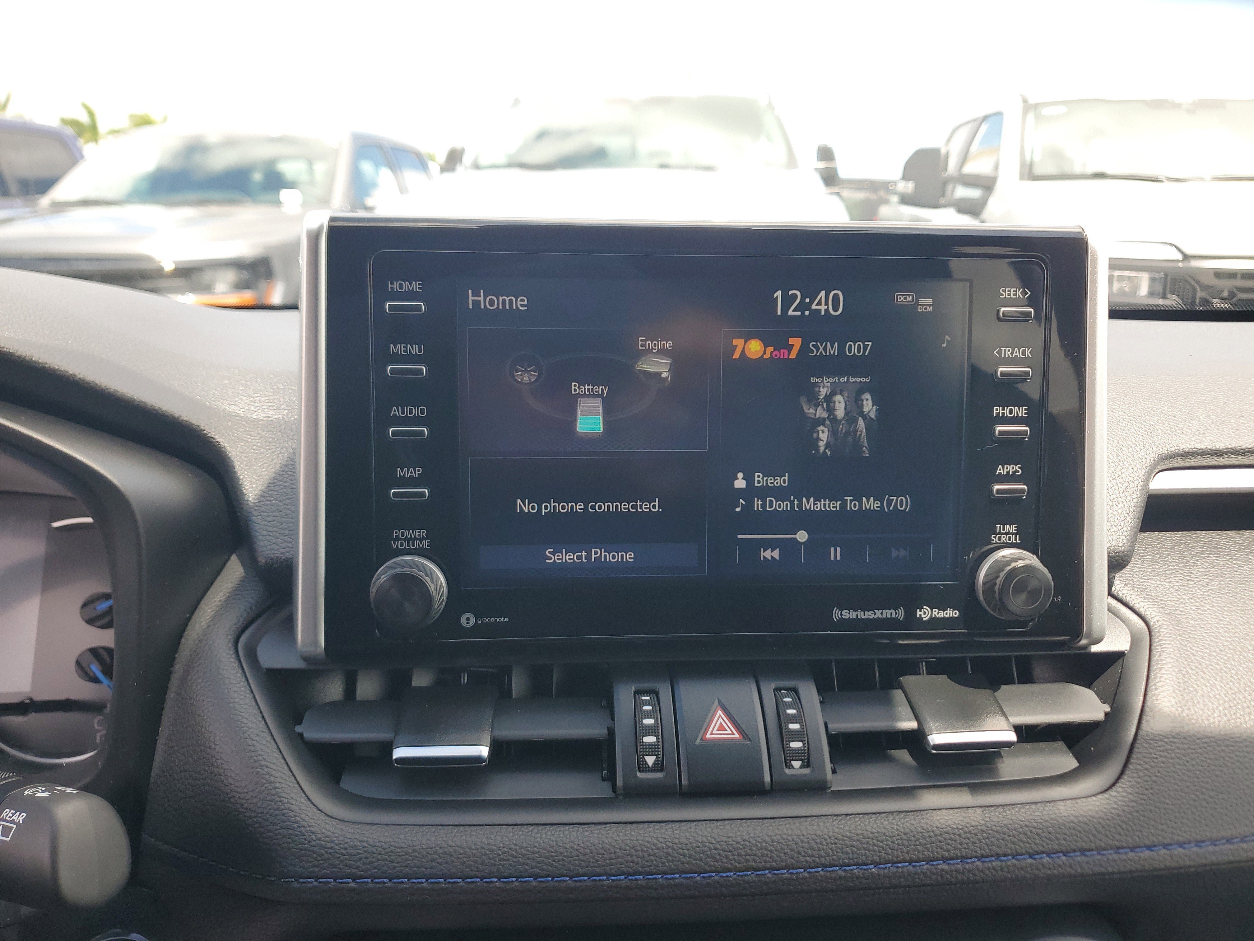 Used 2020 Toyota RAV4 XSE w/ XSE Grade Weather Package AWD/4WD image 25