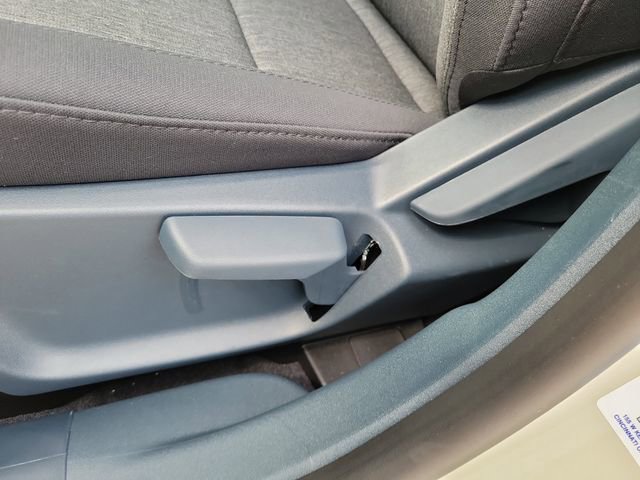 New 2025 Ford Maverick XLT w/ Equipment Group 301A image 17