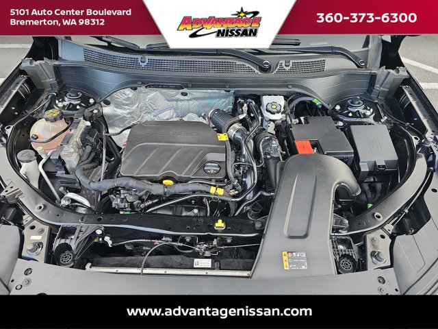 Used 2024 Chevrolet Trax RS FWD image 24