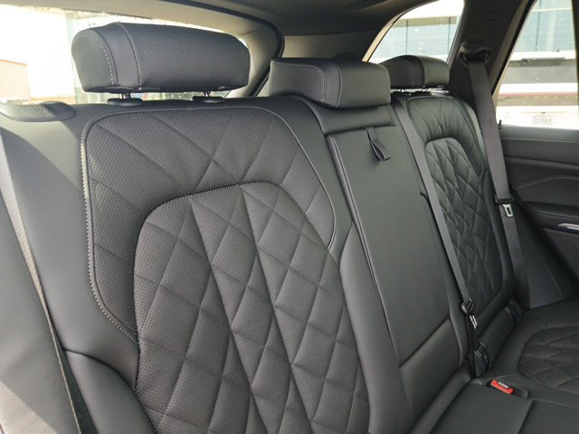 New 2026 BMW X5 xDrive40i w/ M Sport Package AWD/4WD image 10