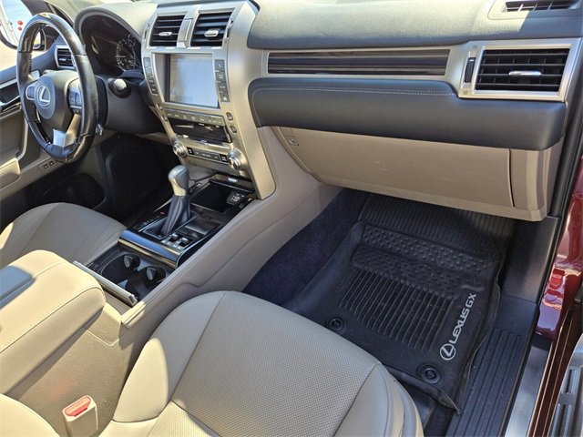 Used 2020 Lexus GX 460 Premium w/ Premium Package image 19