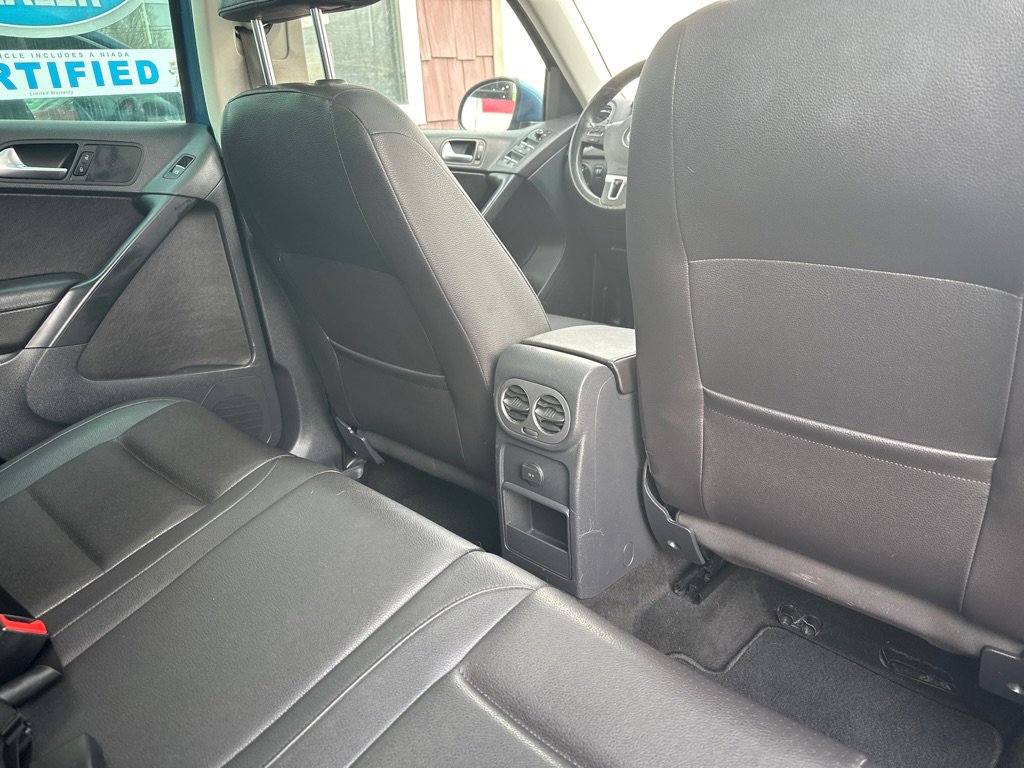 Used 2017 Volkswagen Tiguan Wolfsburg Edition image 14