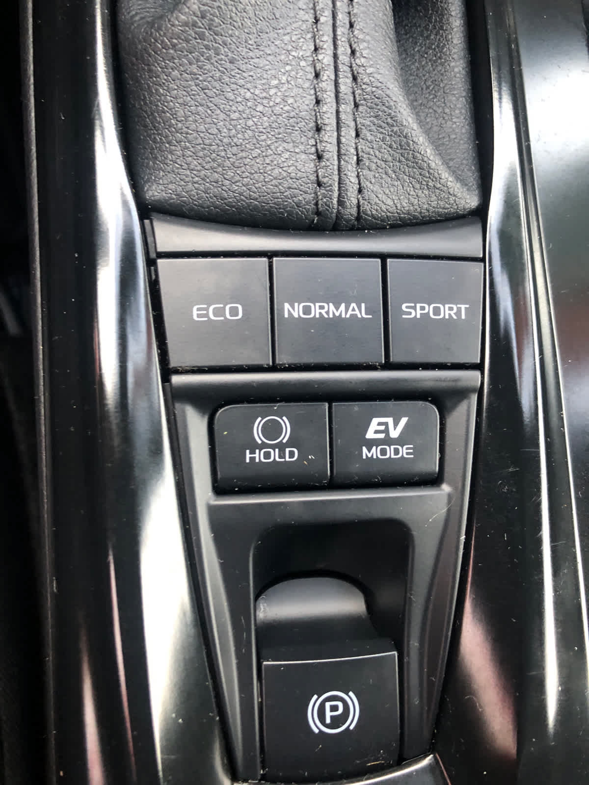 Certified 2025 Toyota Camry SE FWD image 17