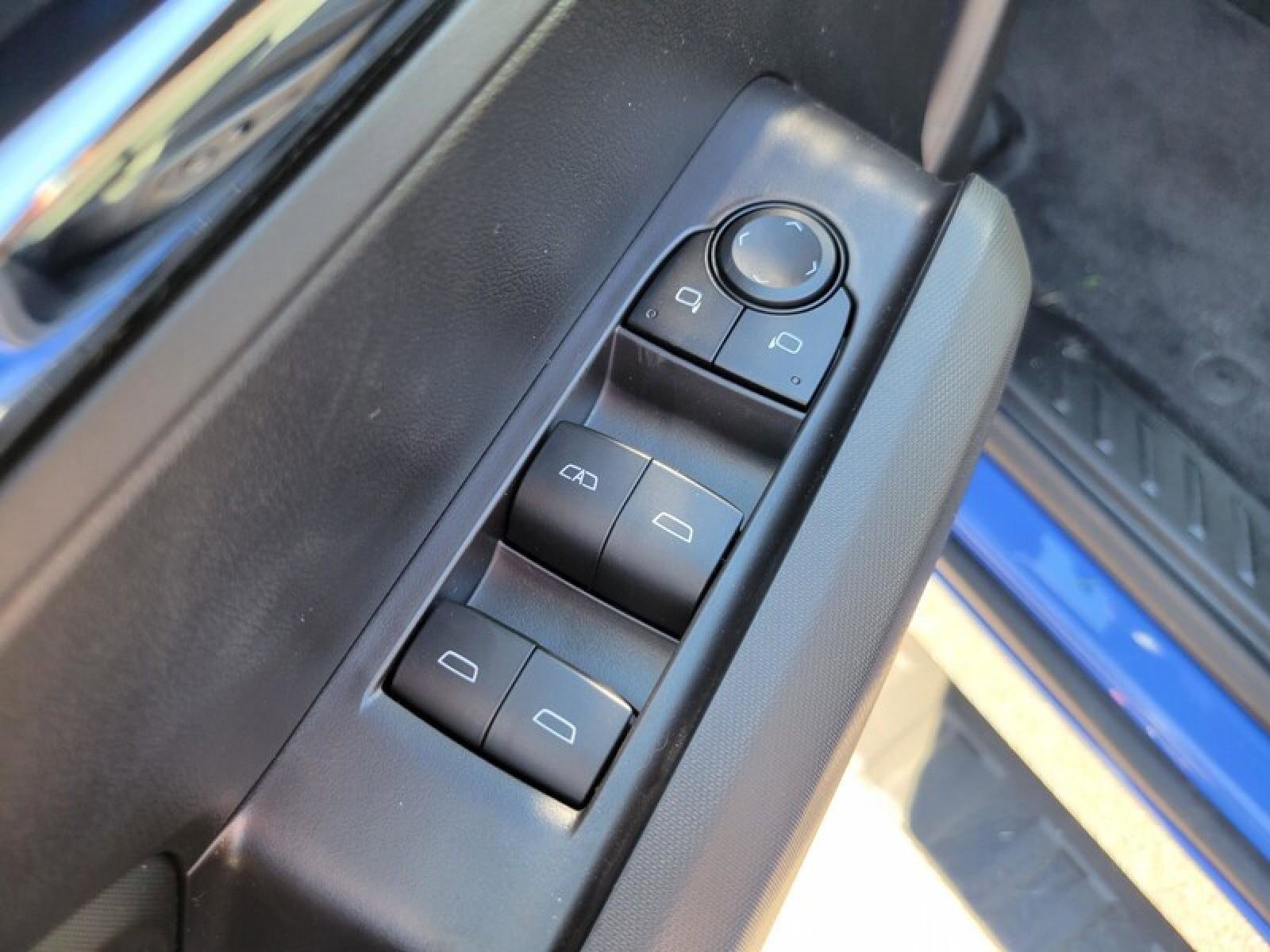 New 2026 GMC Canyon Elevation w/ Convenience Package image 21