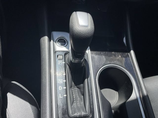 Used 2024 Nissan Altima 2.5 SV FWD image 16