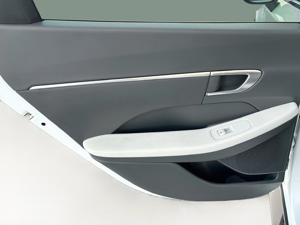 Used 2023 Hyundai Sonata SEL FWD image 25
