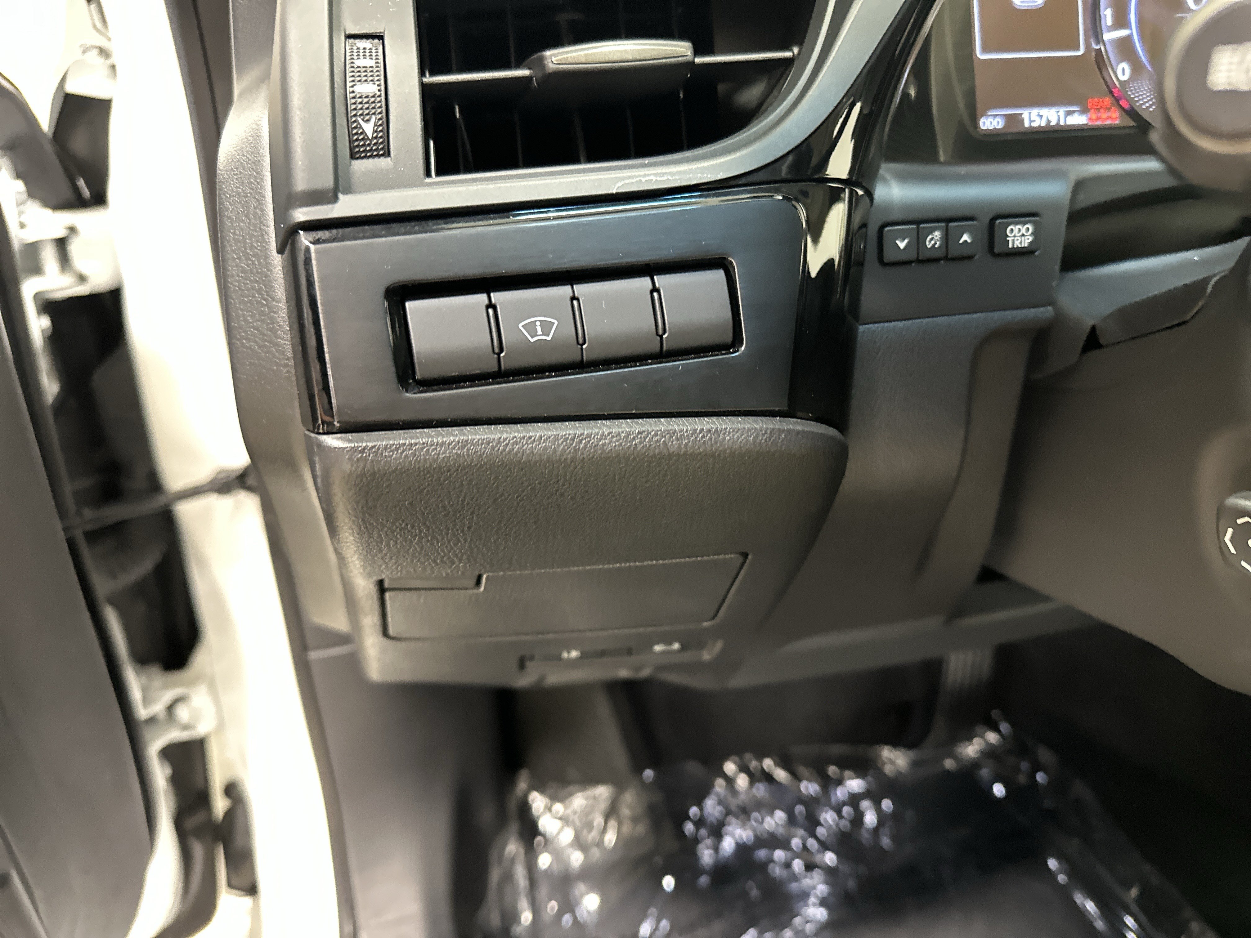 Used 2023 Lexus ES 350 w/ Accessory Package (Z2) FWD image 37