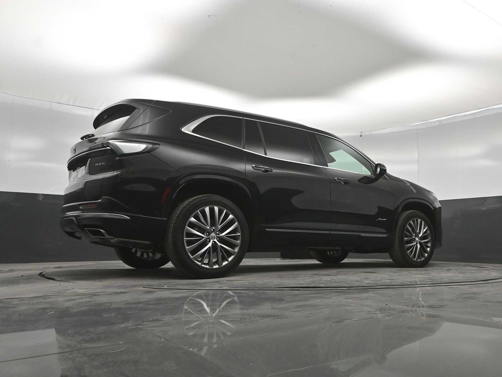 New 2026 Buick Enclave Avenir w/ Super Cruise Package AWD/4WD image 39