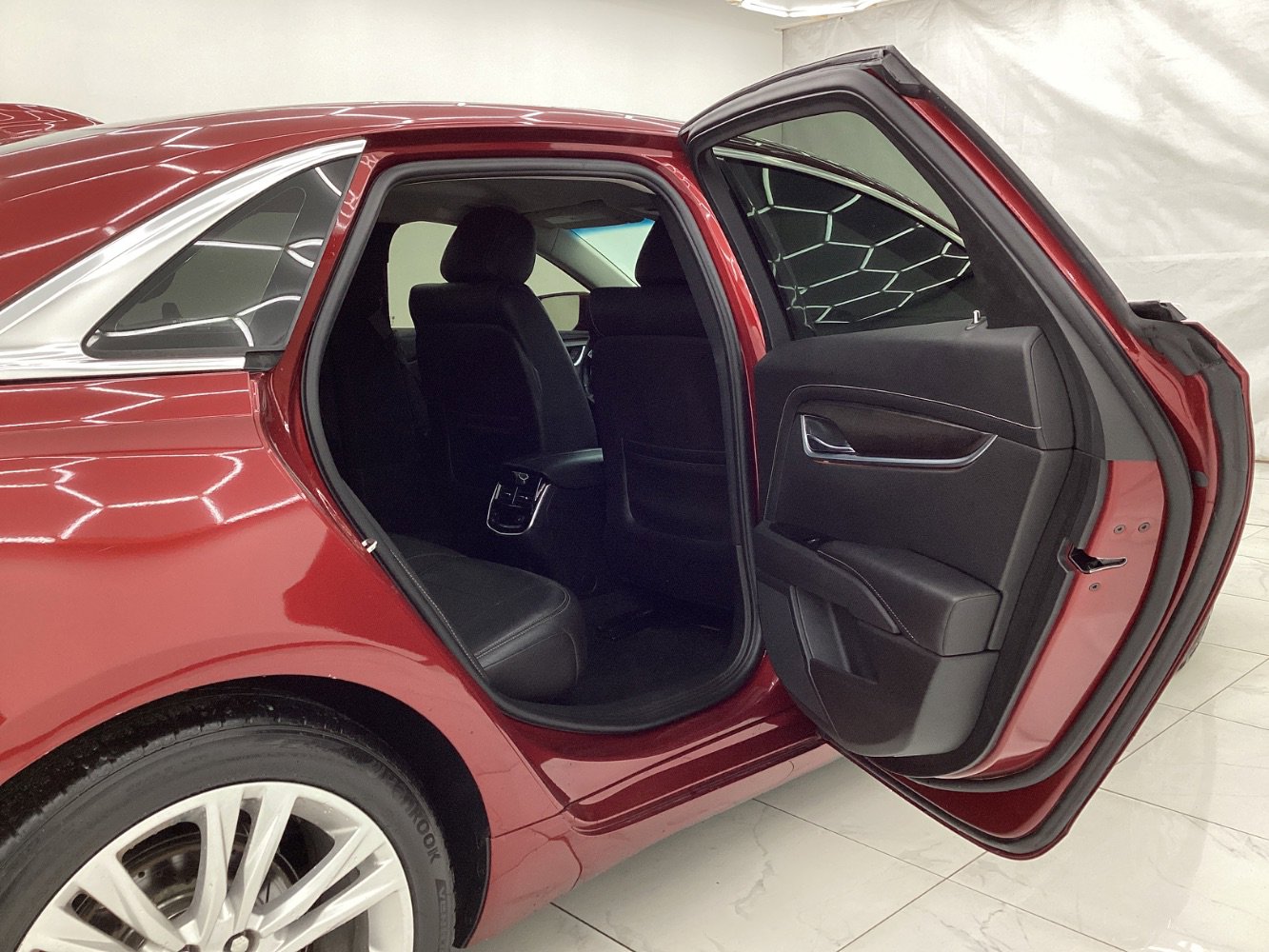 Used 2019 Cadillac XTS Luxury image 23