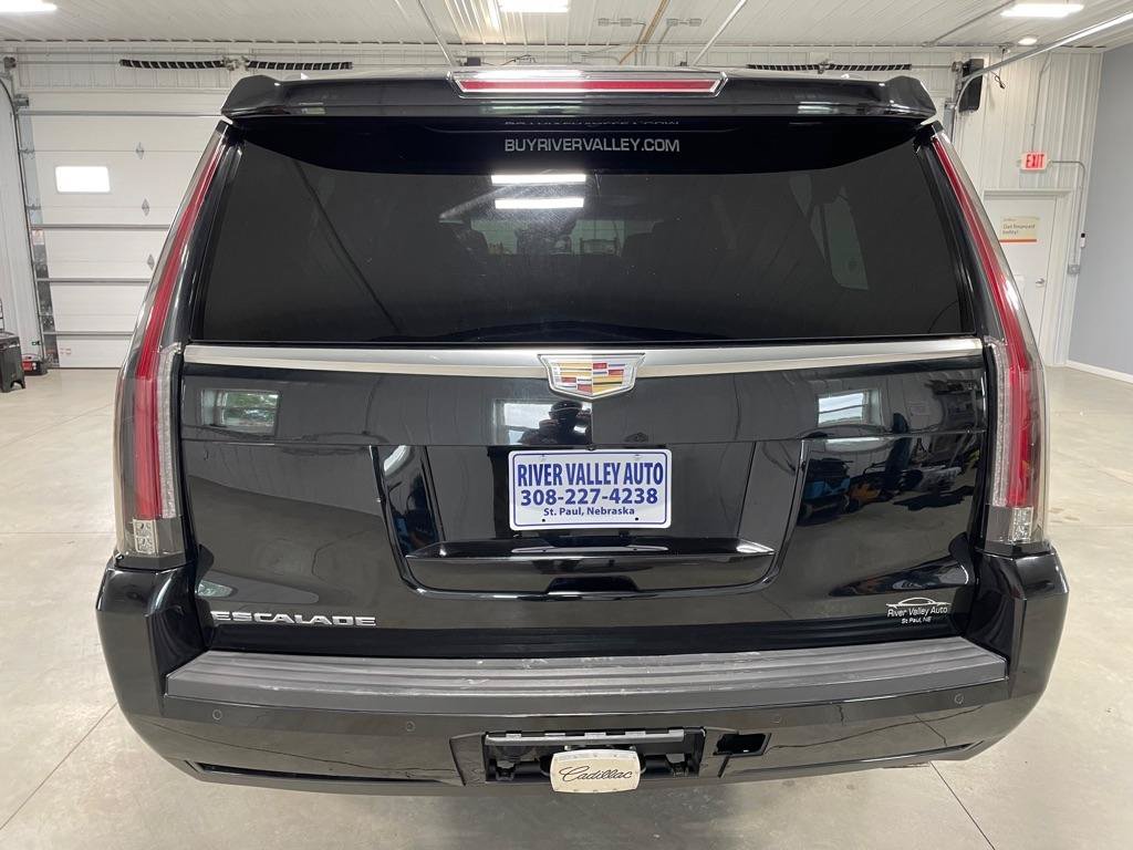 Used 2016 Cadillac Escalade ESV Luxury AWD/4WD image 6