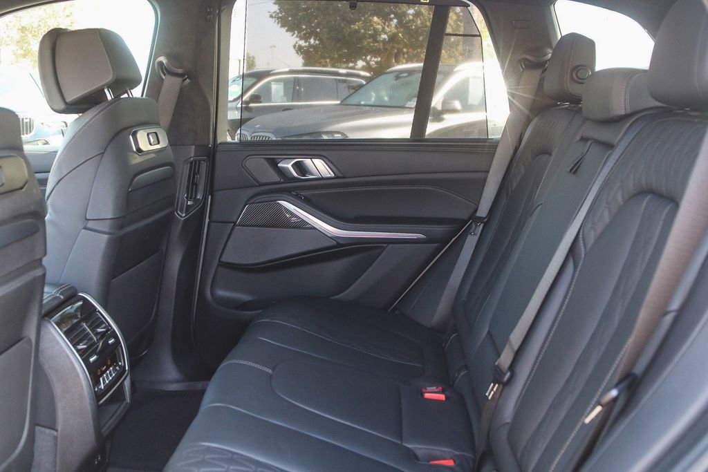 Used 2025 BMW X5 M60i image 19