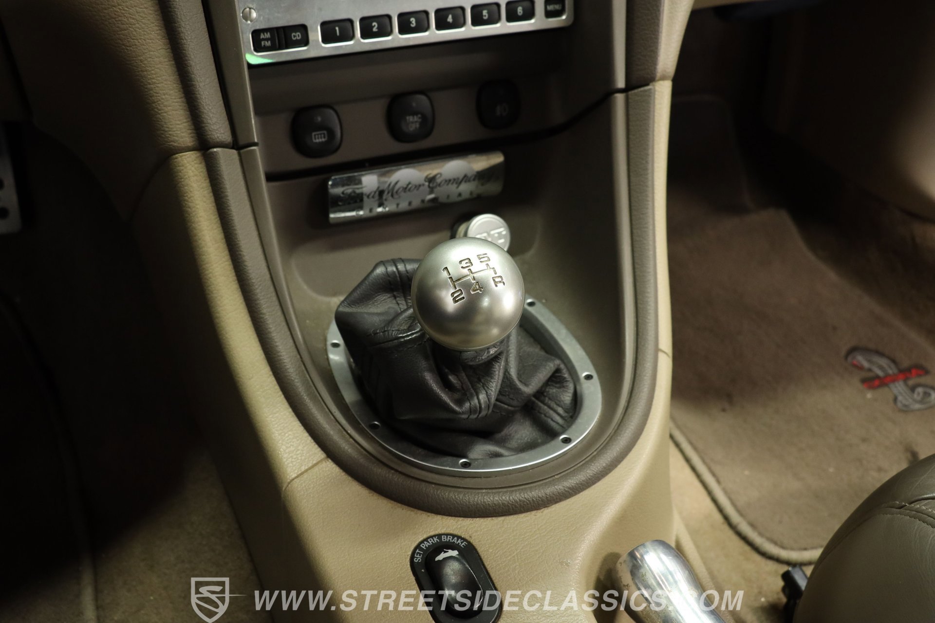 Used 2001 Ford Mustang Cobra image 39