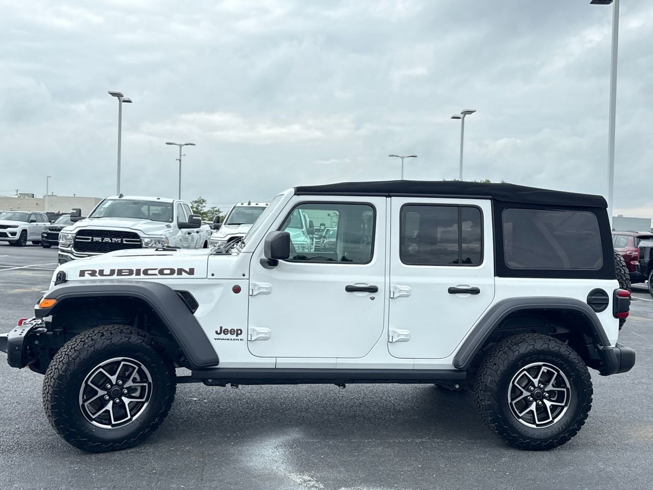 Certified 2024 Jeep Wrangler Unlimited Rubicon w/ Capability Package image 7