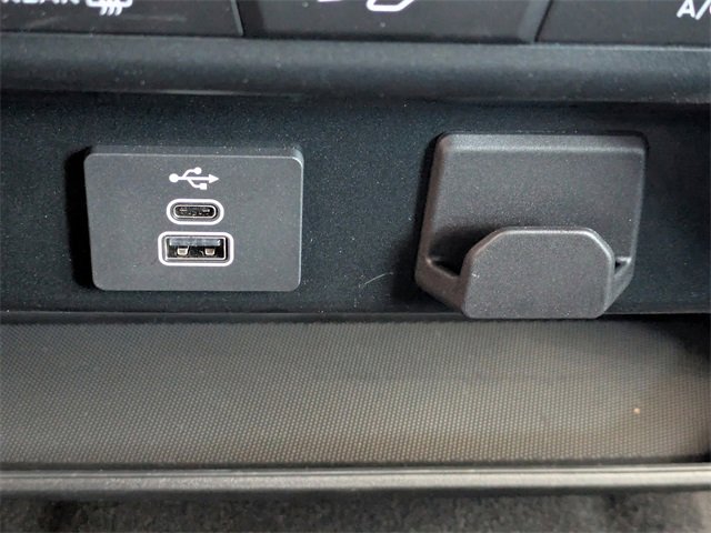 New 2025 Ford F150 XL w/ Equipment Group 103A High image 19