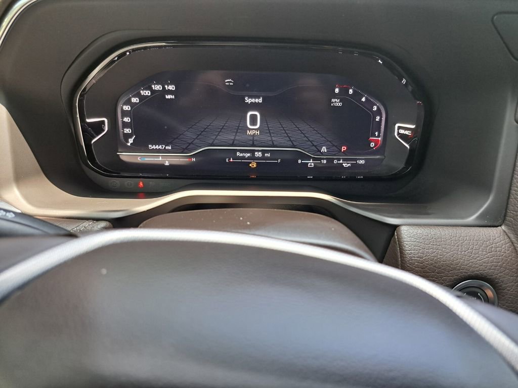 Used 2023 GMC Yukon Denali RWD image 11