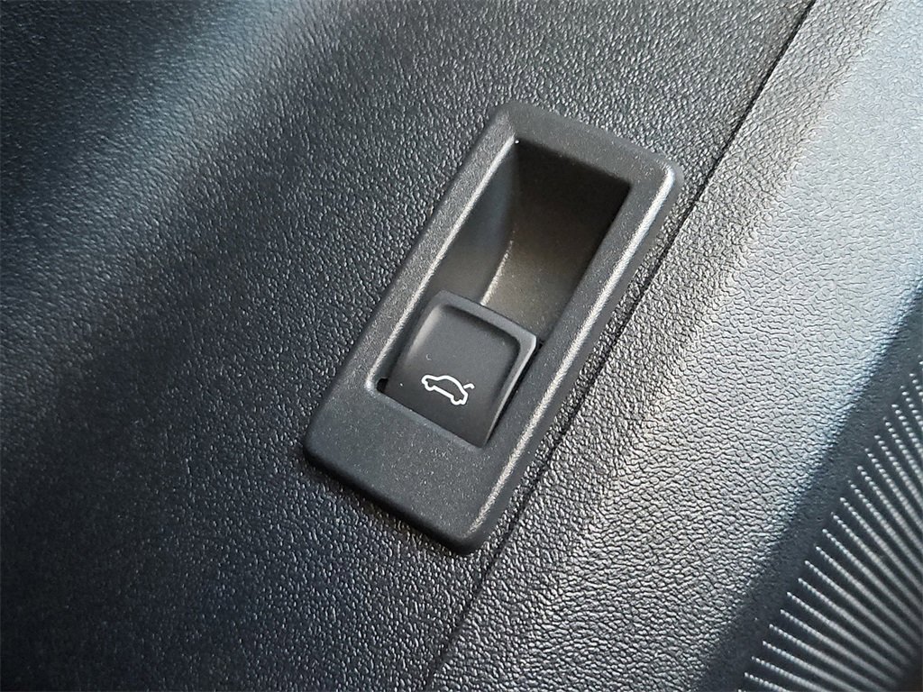 New 2025 Audi Q5 Premium image 15