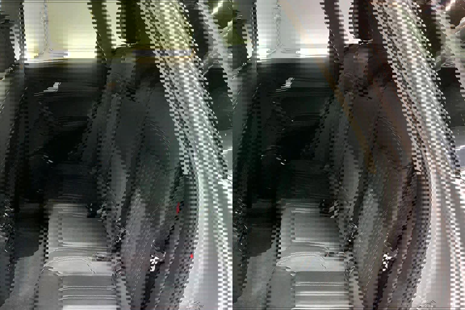 Used 2023 Audi Q5 Premium w/ Convenience Package image 28