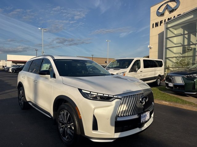 New 2026 INFINITI QX60 Luxe w/ Cargo Package image 2
