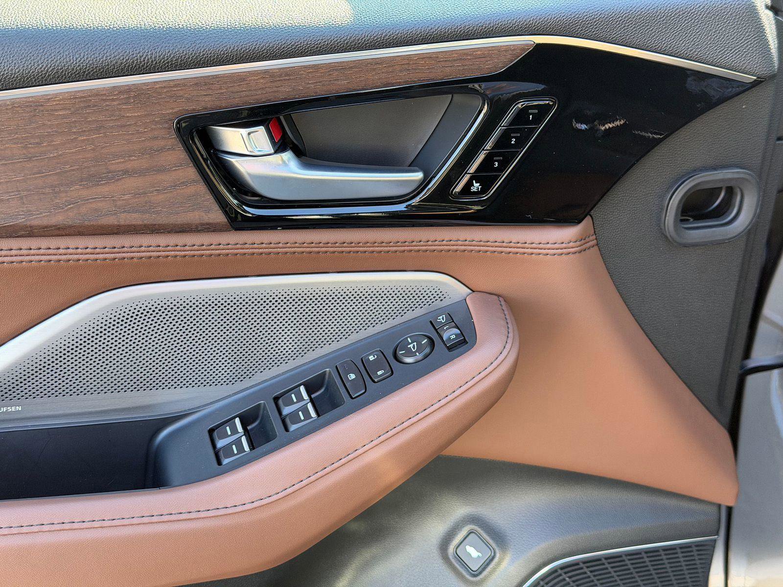 New 2026 Acura MDX SH-AWD w/ Advance Package image 8