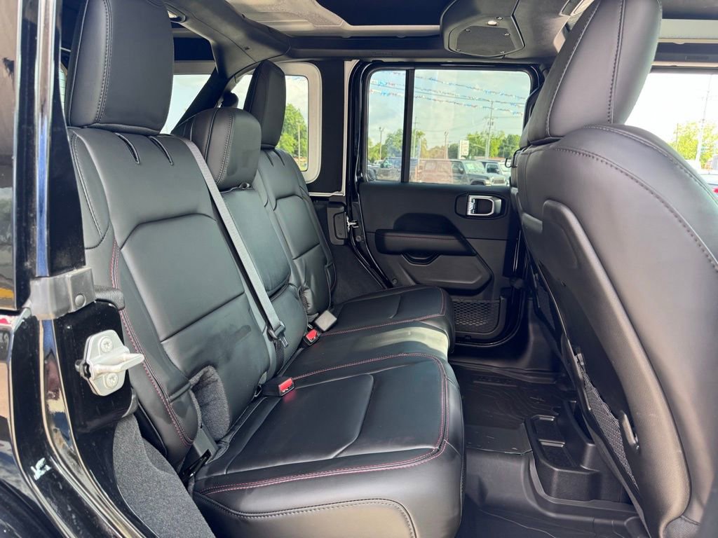 Used 2024 Jeep Wrangler Unlimited Rubicon AWD/4WD image 21