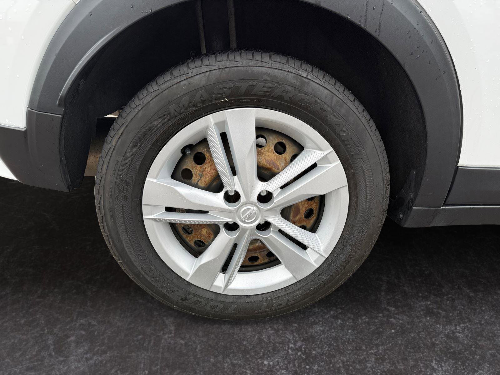 Used 2022 Nissan Kicks S image 27