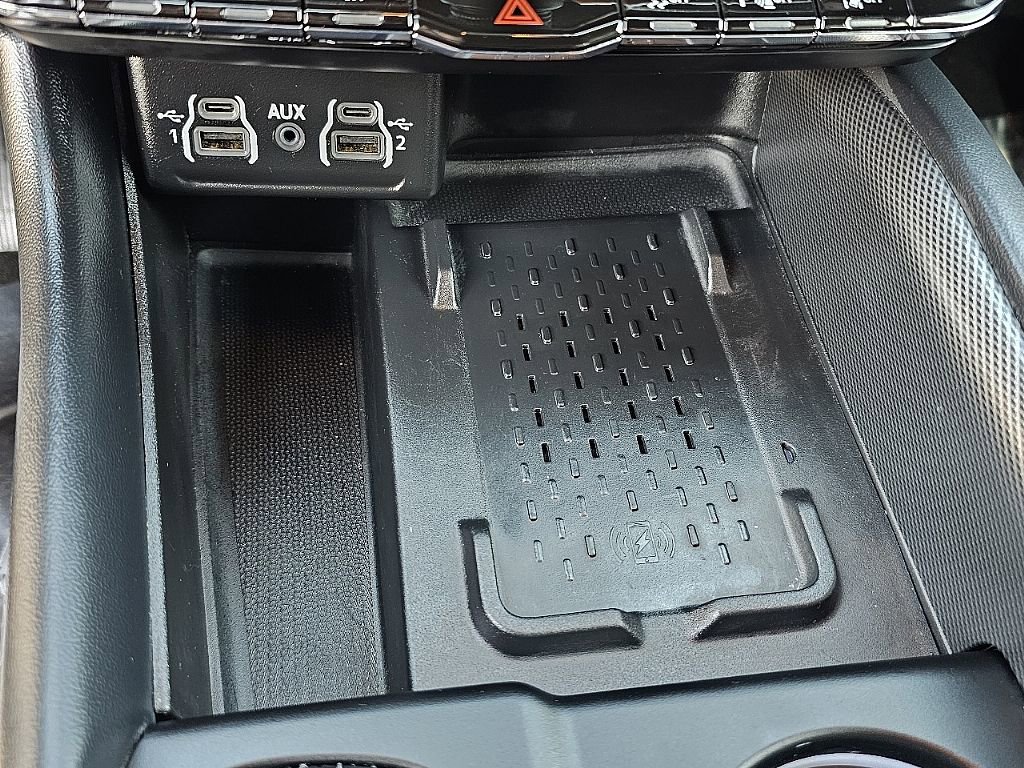 Used 2025 Dodge Durango GT image 30