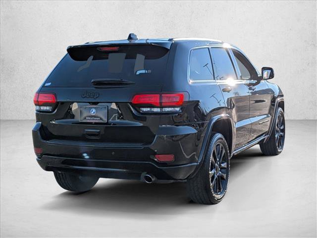 Used 2018 Jeep Grand Cherokee Altitude image 5