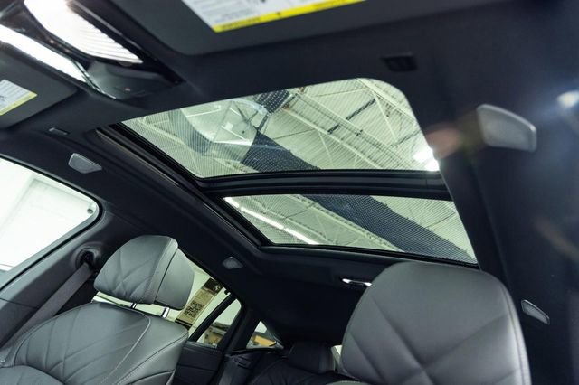 New 2026 BMW X6 M60i image 16