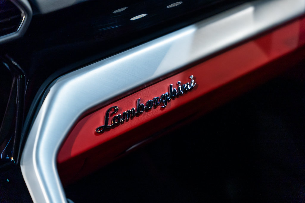 Used 2023 Lamborghini Urus S AWD/4WD image 43