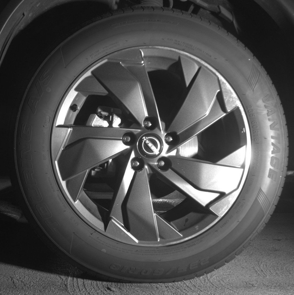 Used 2025 Nissan Rogue SV FWD image 12